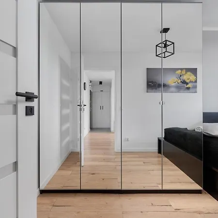 Elegant Studzienna Glowny By Renters Appartement