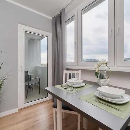 Elegant Studzienna Glowny By Renters Wrocław